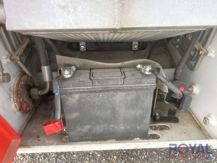 2025-ggma-gm670-compact-track-loader-skid-steer-image-7