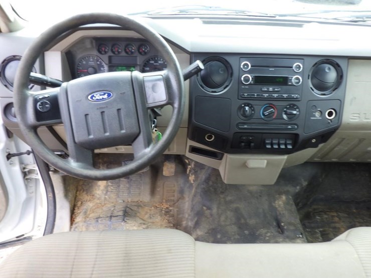 2010-ford-f350-image-7