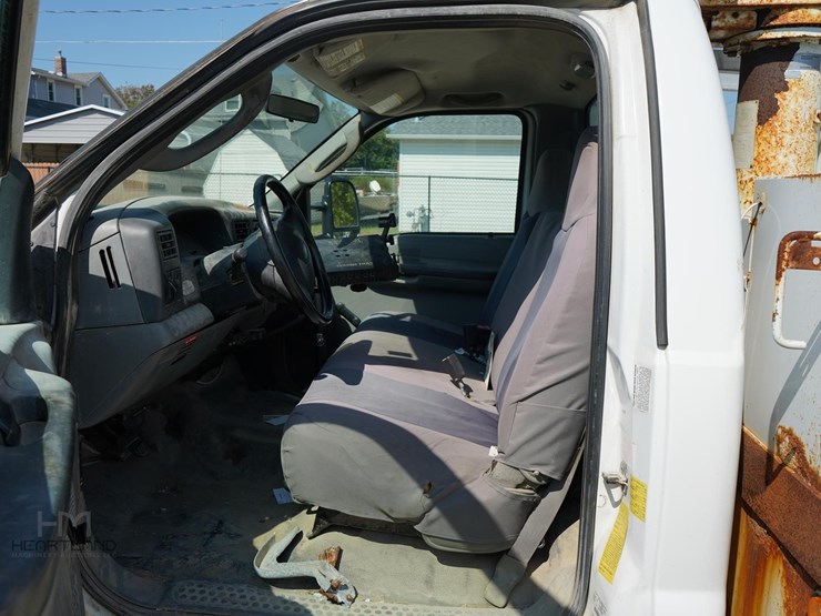 2004-ford-f450-sd-image-19