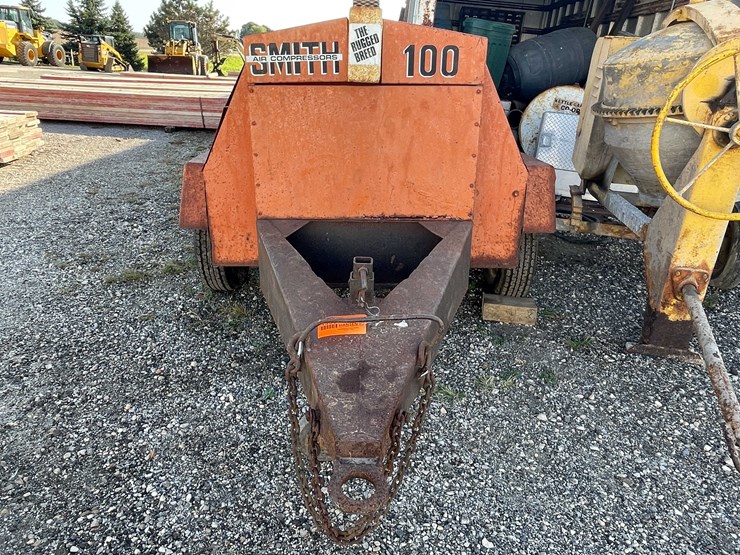 #1933-•-smith-air-compressor-trailer-image-3