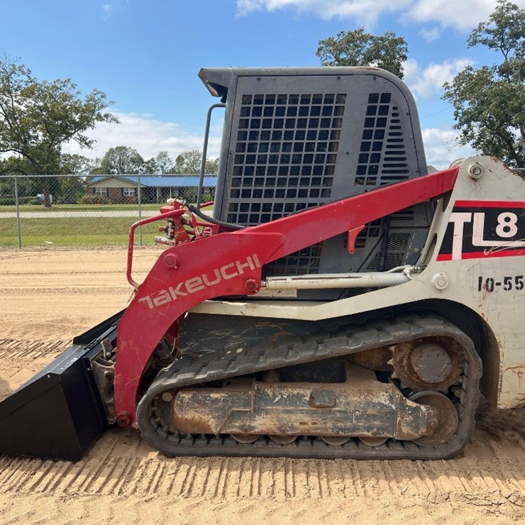 2017 TAKEUCHI TL8