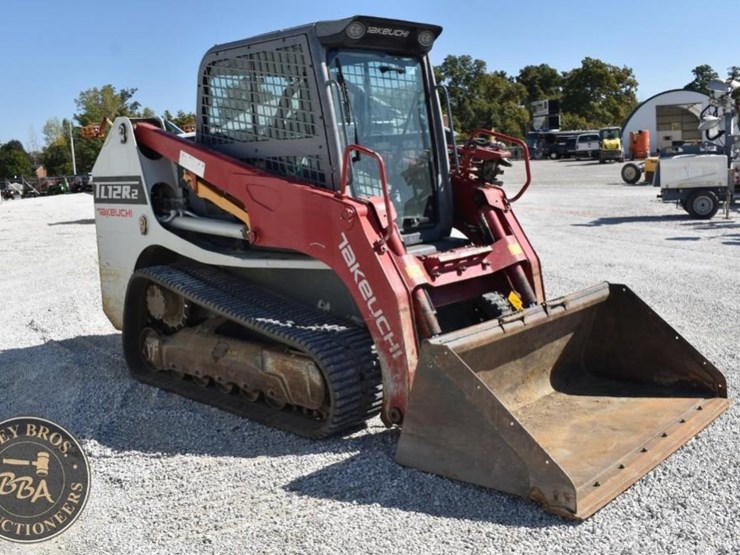 2020-takeuchi-tl12r2-image-35