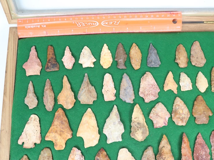 #21-•-#4161-•-(42)-framed-native-american-artifacts-image-4