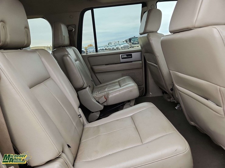2007-ford-expedition-image-18