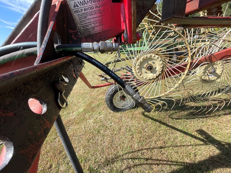 #1670-•-h&s-hi-capacity-wheel-rake-image-14