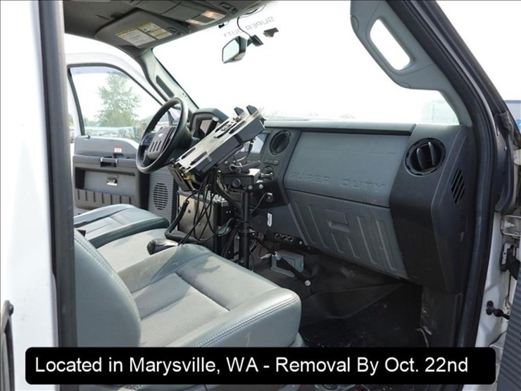 2014-ford-f550-image-15
