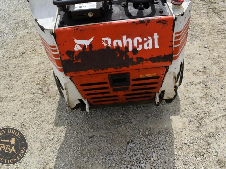 2005-bobcat-mt55-image-32