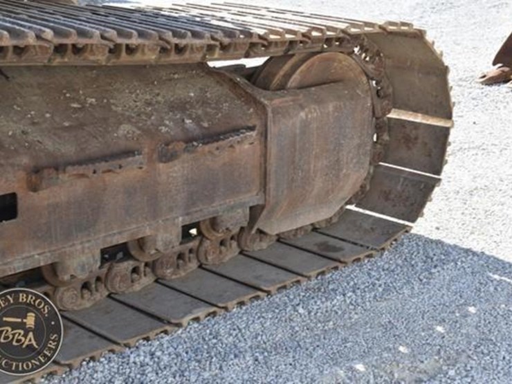 2015-caterpillar-328d-lcr-image-63