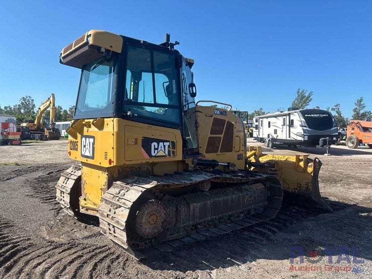 2018-caterpillar-d5k-lgp-image-25