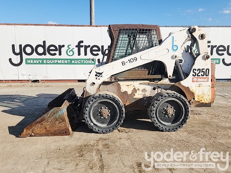 2008-bobcat-s250-image-2
