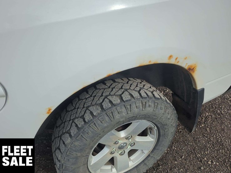 2012-ram-1500-slt-image-43