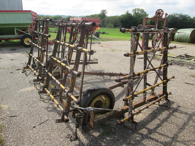 #5031-•-(4)-section-spring-tooth-drag-on-cart-image-3