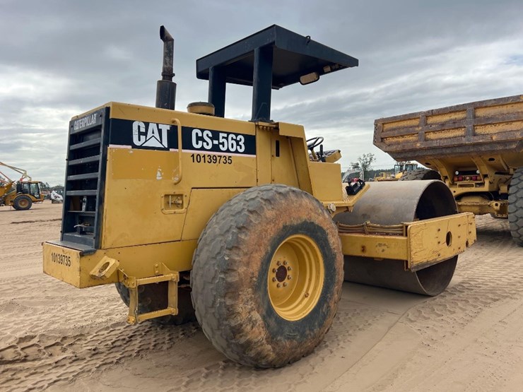 caterpillar-cs-563-image-4
