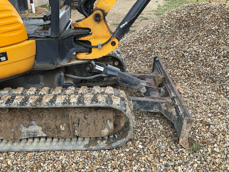 2017-jcb-8029cts-image-29