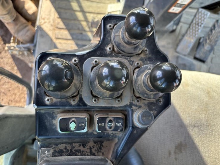 2011-deere-872gp-image-53