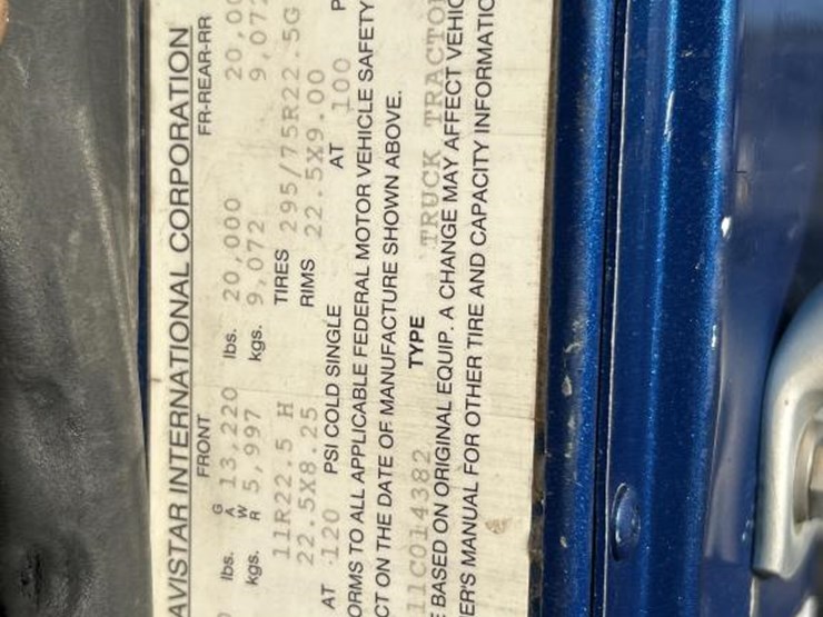 2000-international-9900i-image-89
