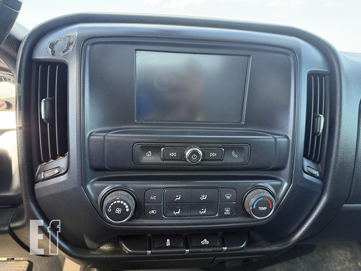 2017-chevrolet-silverado-2500hd-image-33