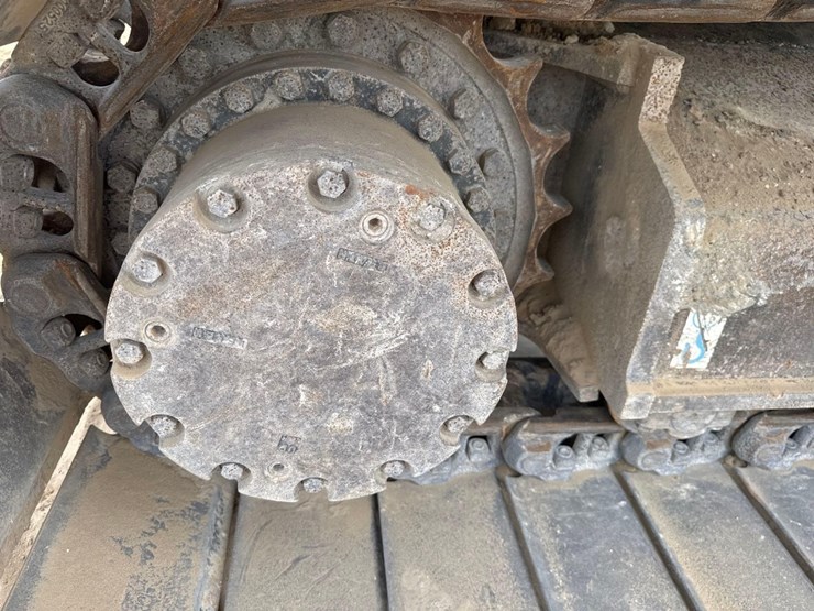 deere-245g-lc-image-14