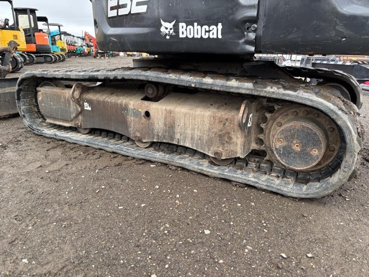 2019-bobcat-e32i-image-23