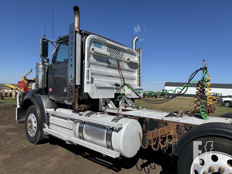 2012-western-star-4900-image-8