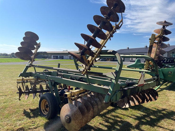 #1671-•-john-deere-23'-disc-image-4