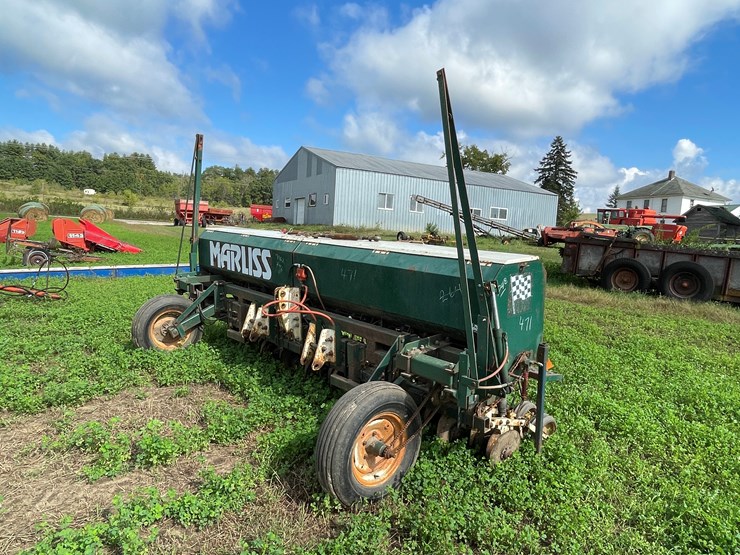 #5022-•-marliss-13'-grain-drill-image-1