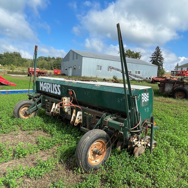 #5022 • Marliss 13' Grain Drill