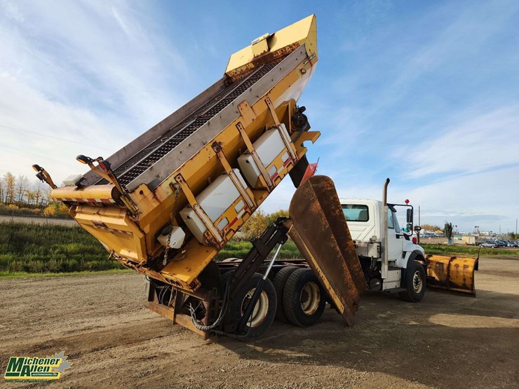 2016-international-workstar-7400-image-32
