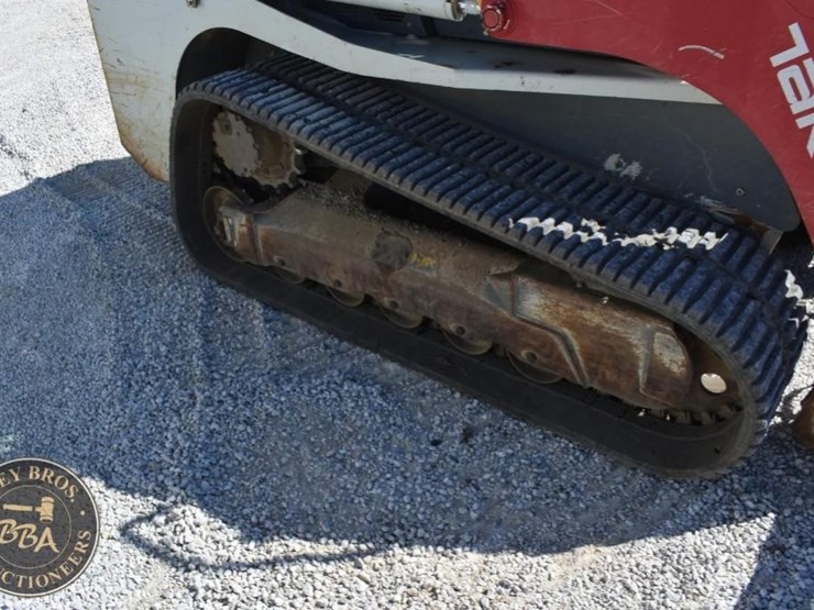 2020-takeuchi-tl12r2-image-42