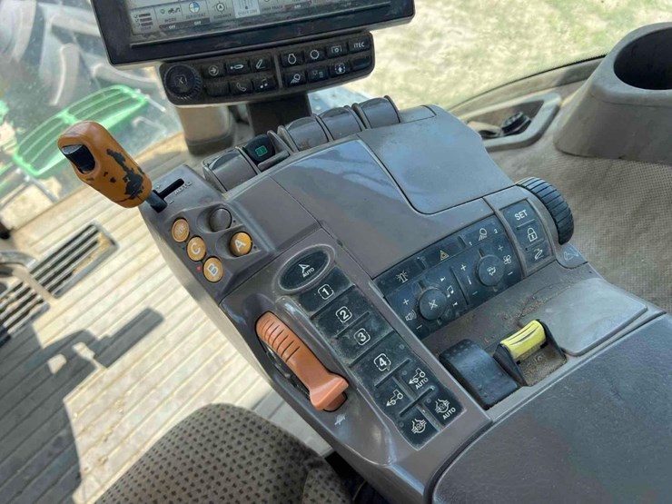 john-deere-7210r-image-26