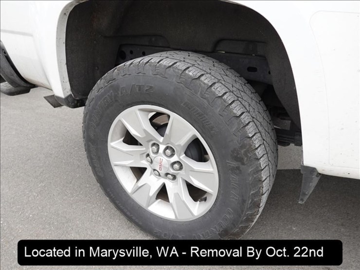 2016-gmc-canyon-image-13