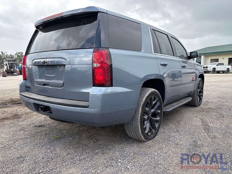 2016-chevrolet-tahoe-image-3