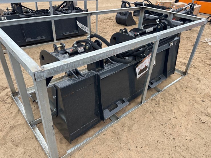 unused-landhonor-sgb-11-72w-72"-grapple-bucket-image-2