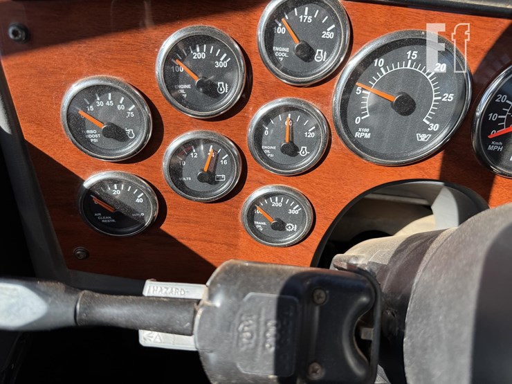 2012-western-star-4900-image-45