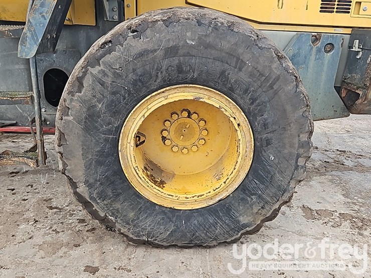 2005-komatsu-wa200-5-image-17