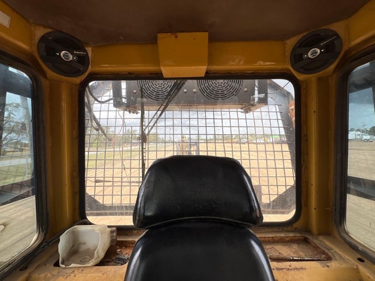 caterpillar-d5n-xl-image-43