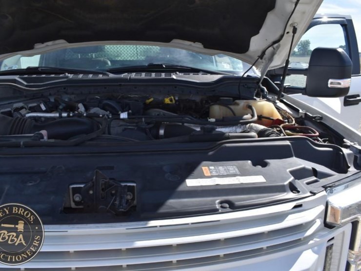 2017-ford-f550-image-63