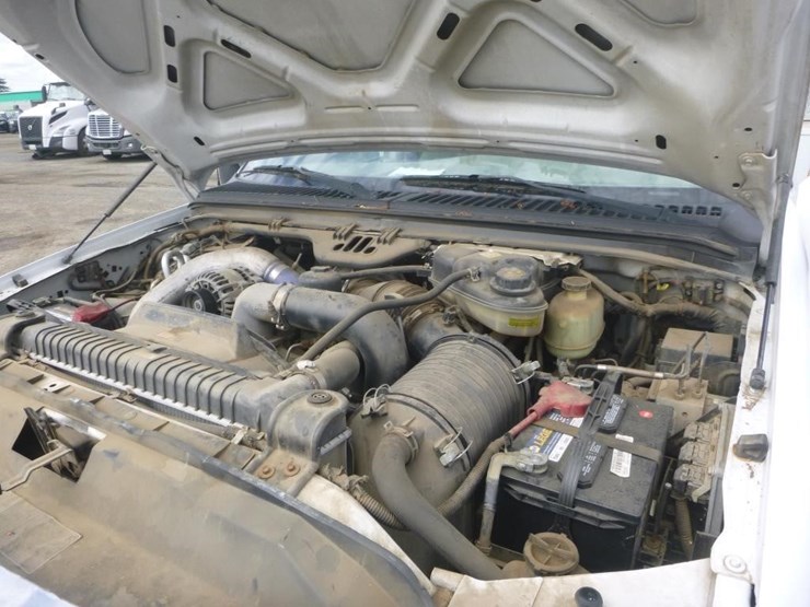 2005-ford-f550-image-21
