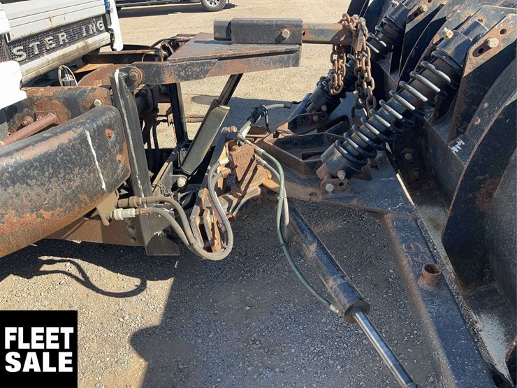 2006-sterling-lt8500-image-20