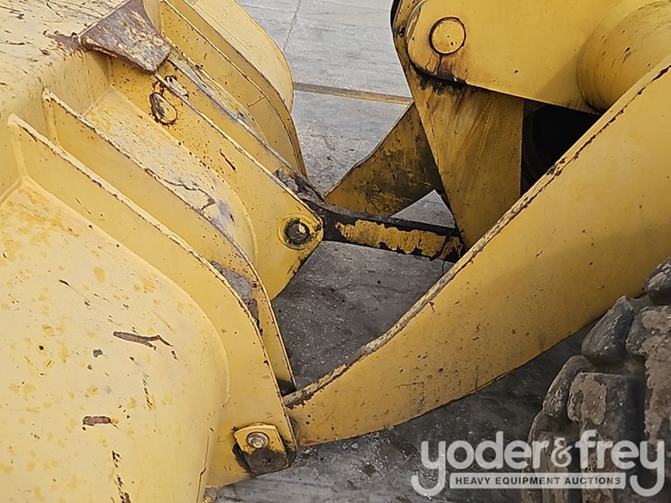 2005-komatsu-wa200-5-image-16