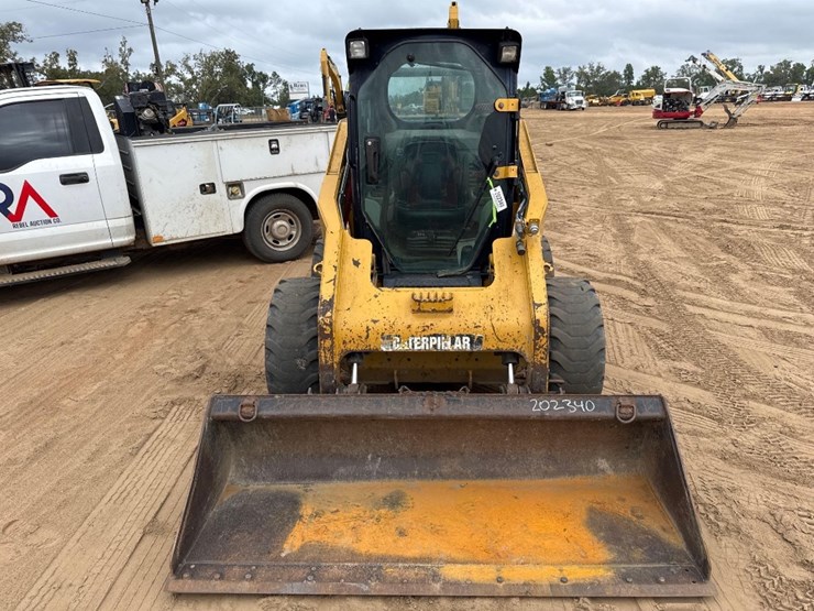 2012-caterpillar-262c2-image-6