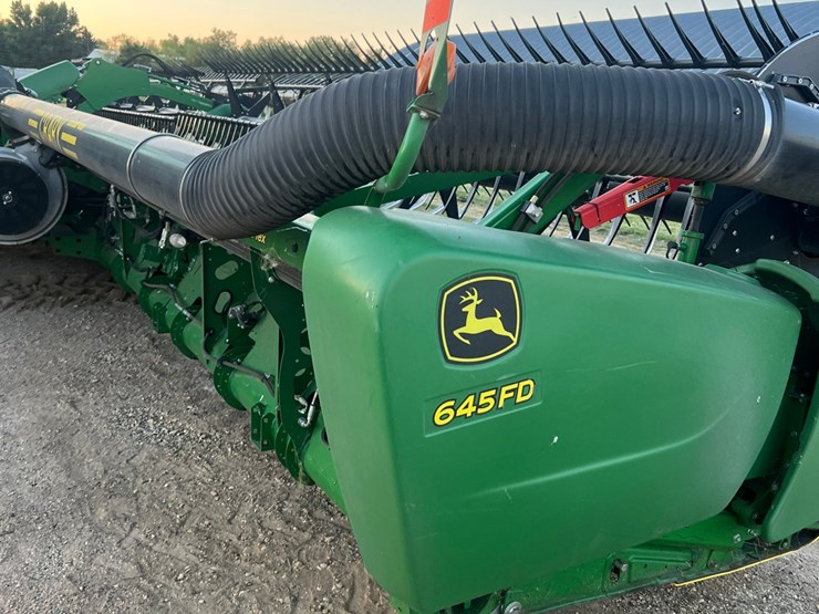 john-deere-645-image-34