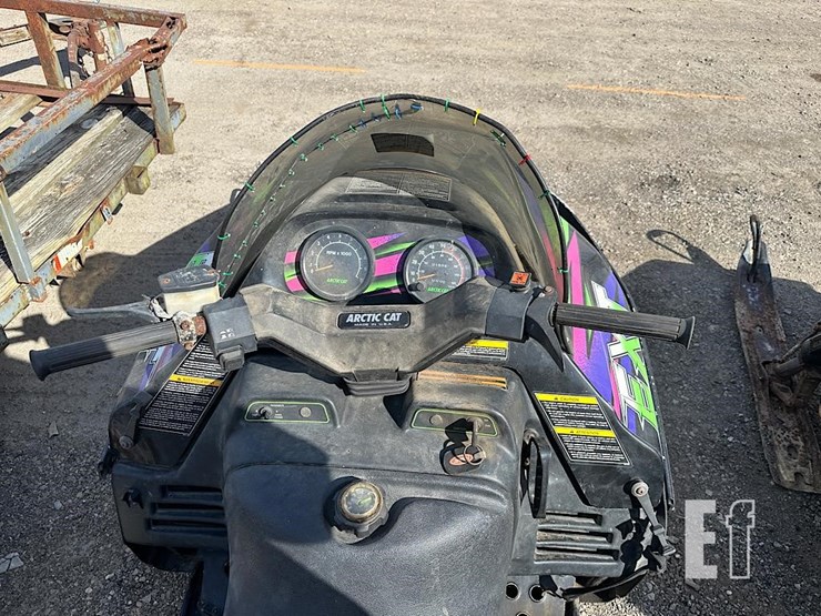 arctic-cat-ext580-image-5
