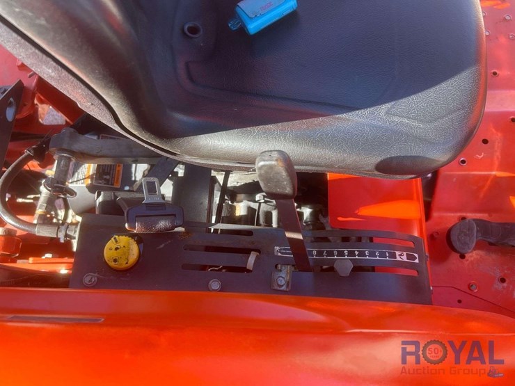 2015-kubota-mx4800-image-36