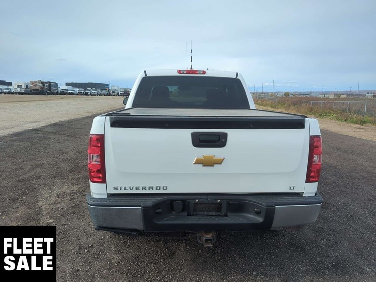 2013-chevrolet-silverado-1500-image-21