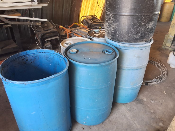 #515-•-lot-of-plastic-barrels-image-1