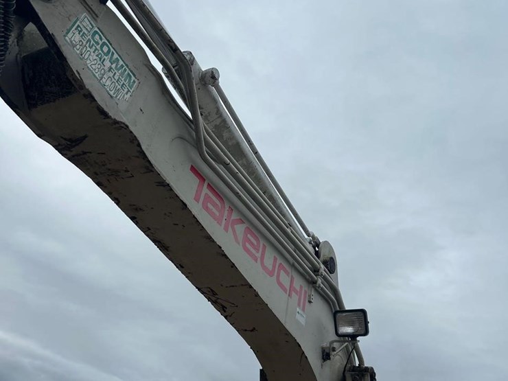 takeuchi-tb175-image-9