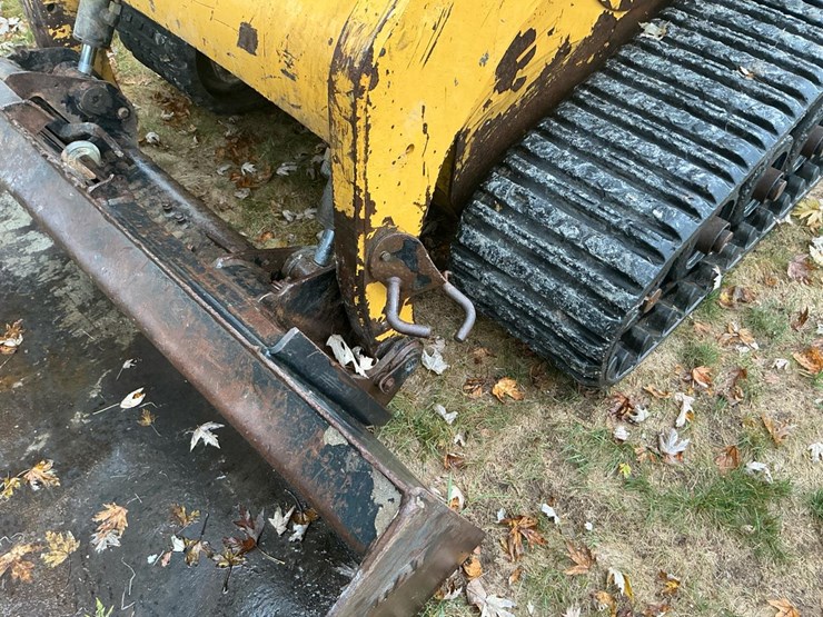 2010-caterpillar-257b-image-19