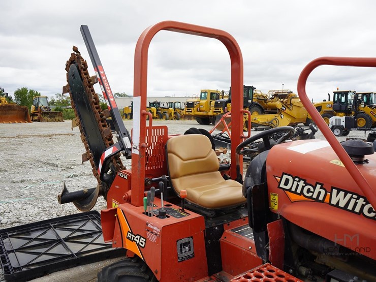 2017-ditch-witch-rt45-image-4
