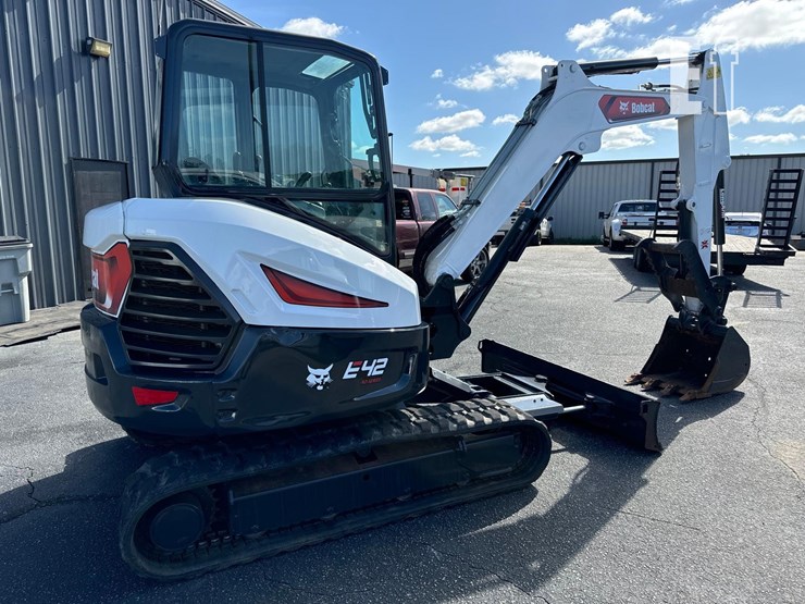 2021-bobcat-e42-image-3